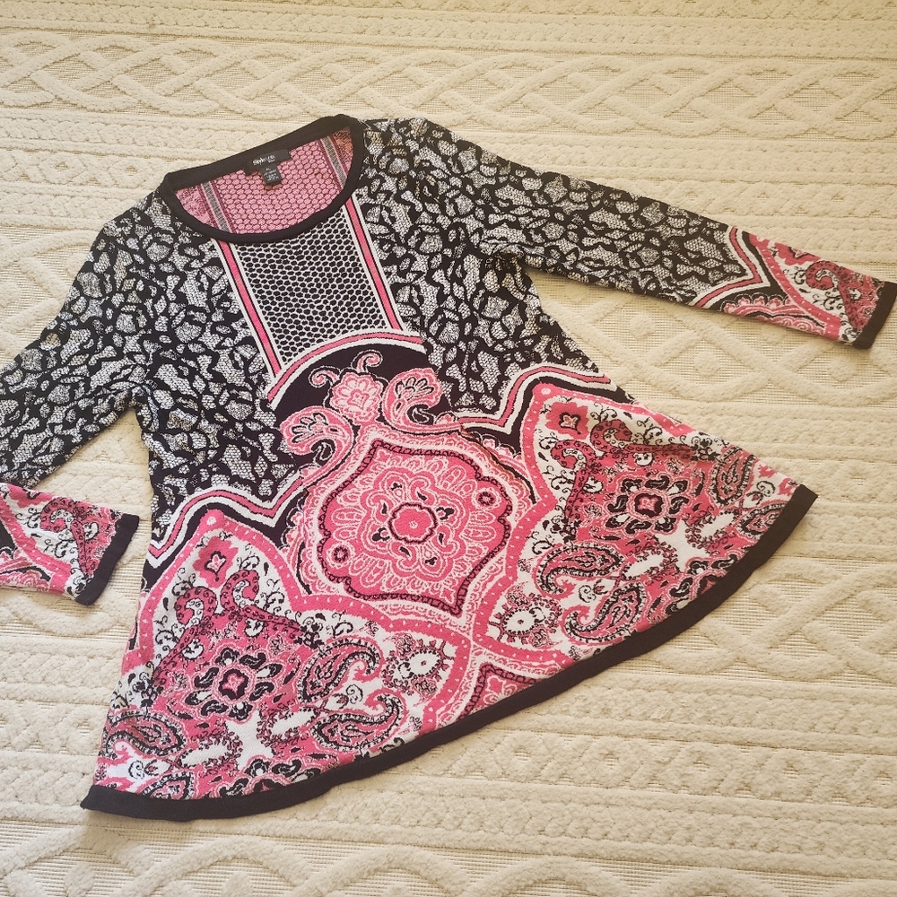 LP Women's Black, White and Pink Patterned Top